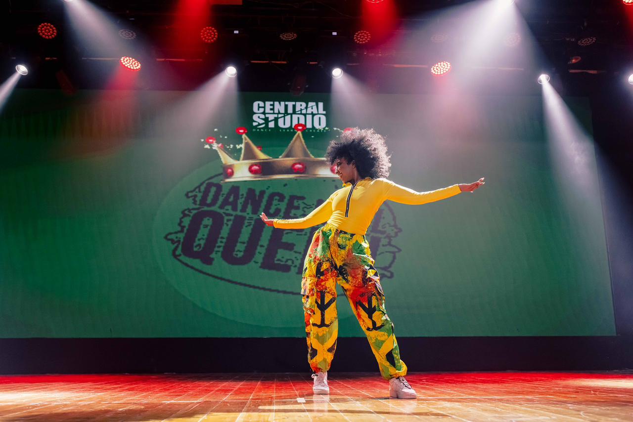 Whine & Flow: A Jamaican Female Dancehall